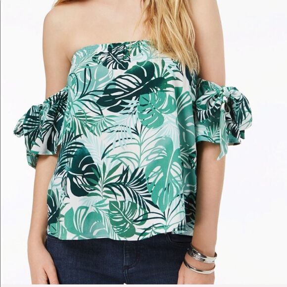 🎉last deal 🎉Off the shoulder top - Picture 1 of 3